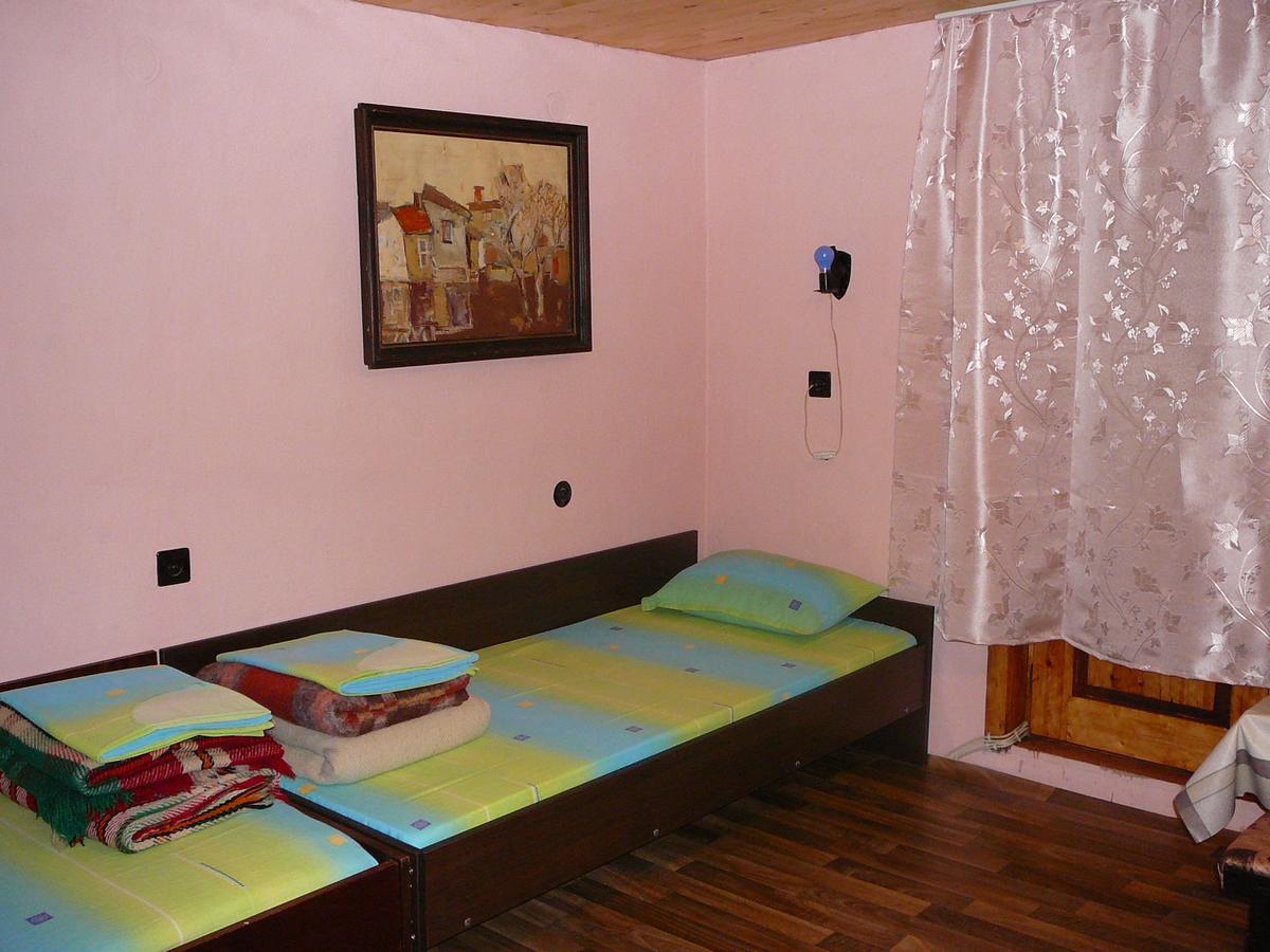 Mountain Sun Guest House Чифлик Екстер'єр фото